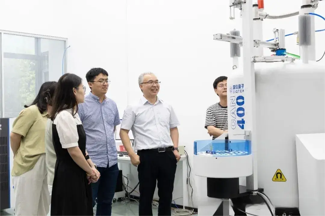 NMRの新星：北京物理化学試験技術協会がCIQTEKを訪問